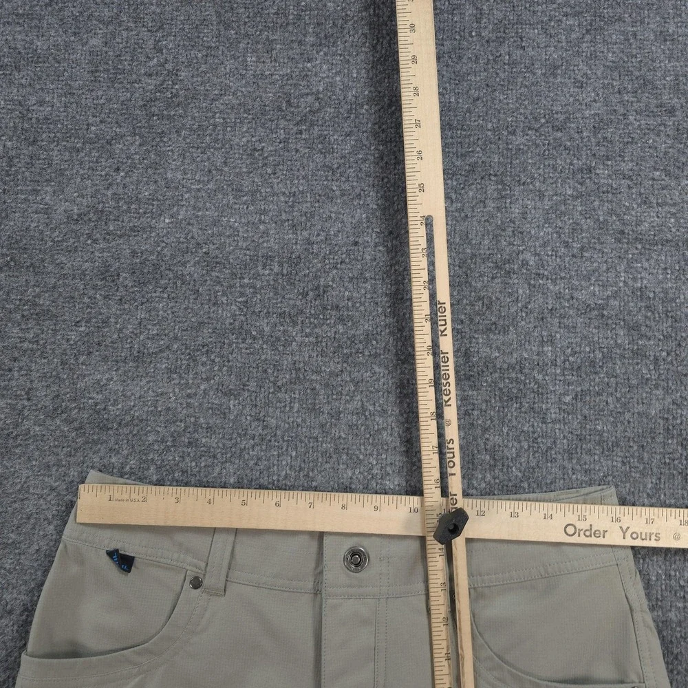 Kuhl Shorts Mens 32 Beige Silencr Kargo Chino Hiking Travel Performance 5230